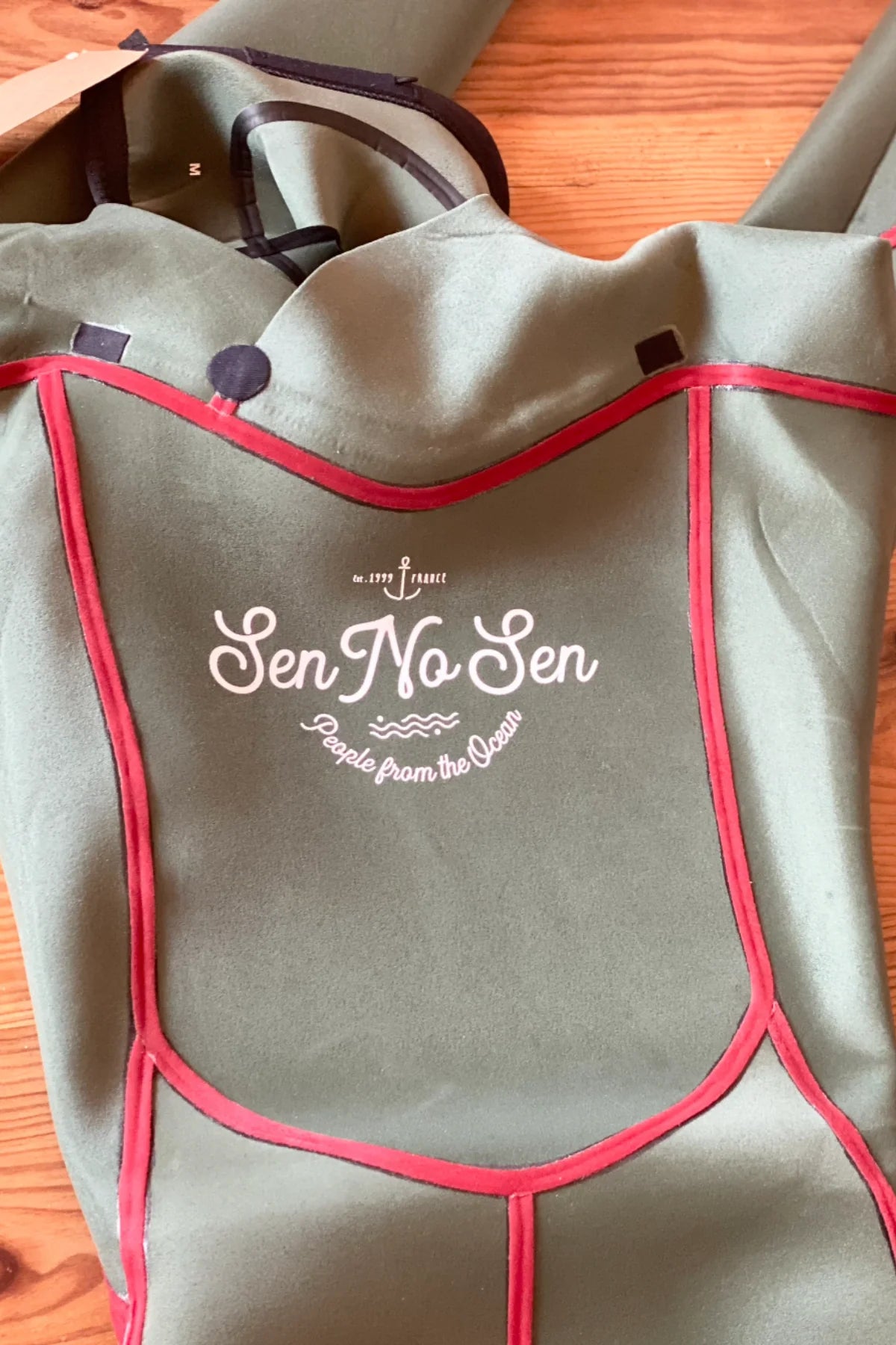 Sen No Sen Traje de neopreno Yulex™  4/3 mm | Negro
