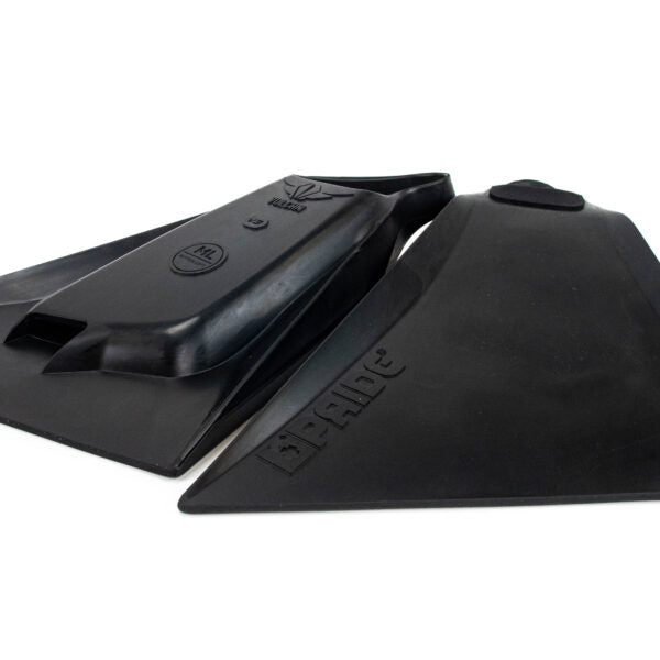 SWIMFINS VULCAN V3 ALL BLACK – PRIDE